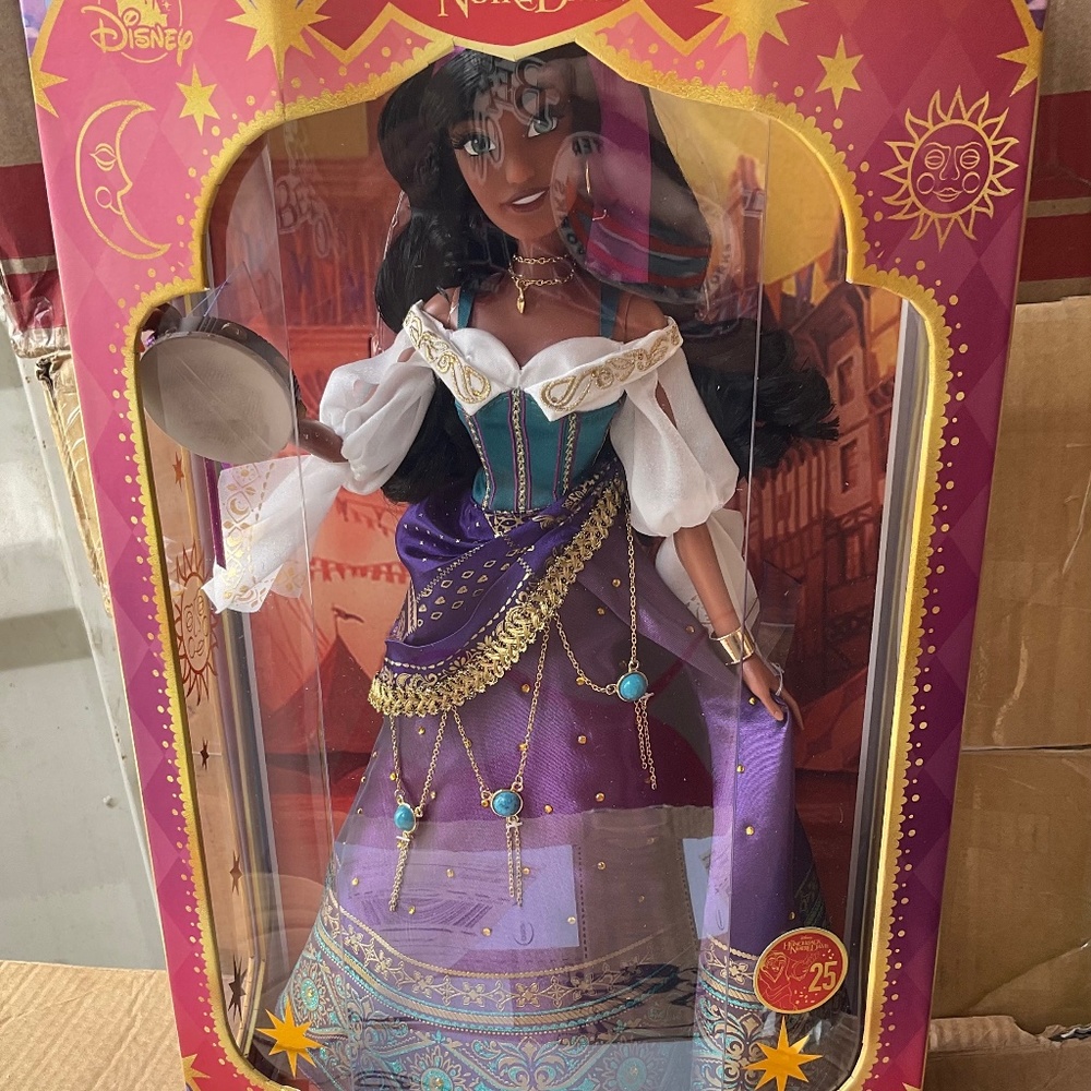 Disney Esmeralda limited doll